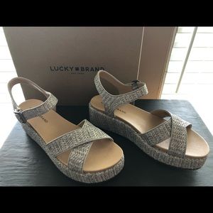 Lucky Brand flatform sandals. Size 10.